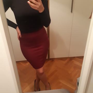 Suknja bordo Stradivarius