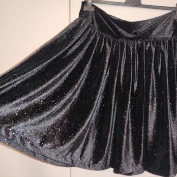 SUKNJA CRNA SJAJNA