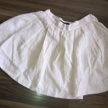Suknja M 38/40  zara