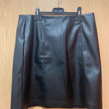 Suknja mini kožna, veličina L