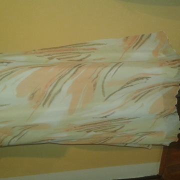 Suknja, muslin- materijal, koso krojena, veličina 40