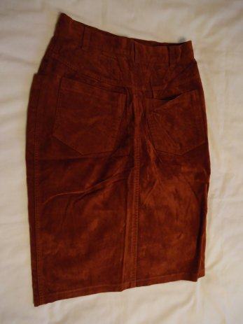 Suknja pliš svjetlo-smeđe boje (boja, cigla-opeka) br 40