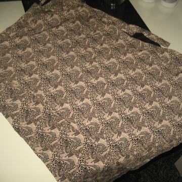 SUKNJA NA PREKLOP VEL.L - NOVO