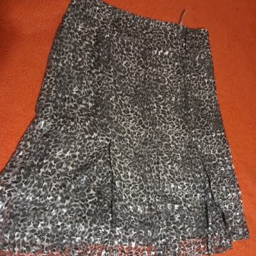 SUKNJA svečana svilena - br 48