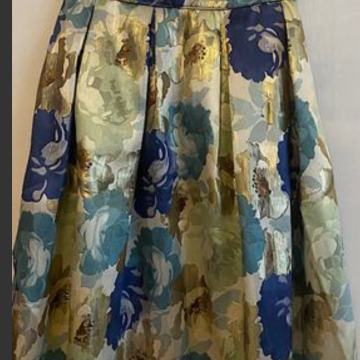 SUKNJA vel. 36/38  NOVO