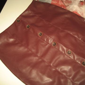 BORDO KOŽNA SUKNJA VEL. M - NOVO