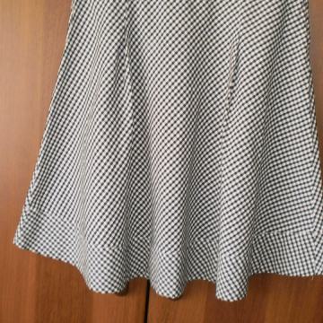 Suknja vel. 38 H&M