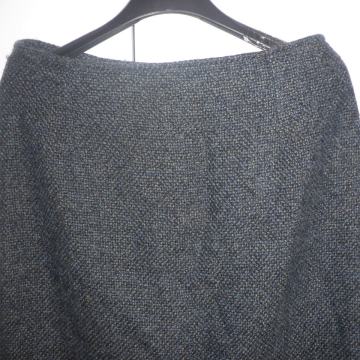 TOPLA VUNENA SUKNJA 36 S