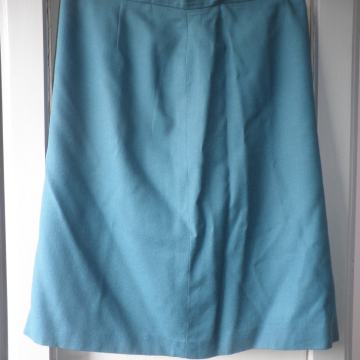 TOPLA VUNENA SUKNJA 46 - 48 XL