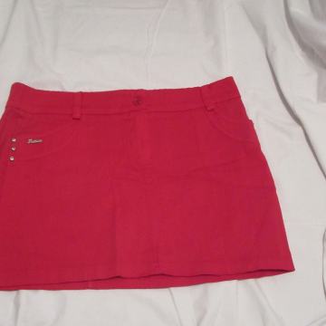 Traper minica crvene boje