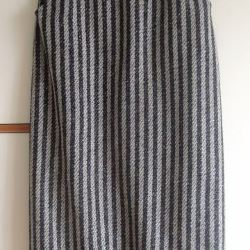 VINTAGE MIDI SUKNJA OD TVIDA