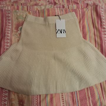 ZARA pletena suknja -S - NOVO