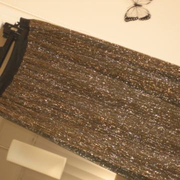 LIKE ZARA SUKNJA NA GUMU VEL. UNI - NOVO