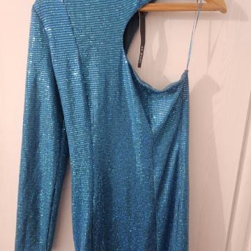 Ženska Bershka plava haljina na šljokice nova sa etiketom