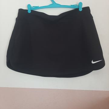 Ženska sportska mini suknja Nike