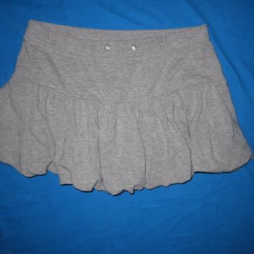 Ženska sportska suknja bačvica , vel. S