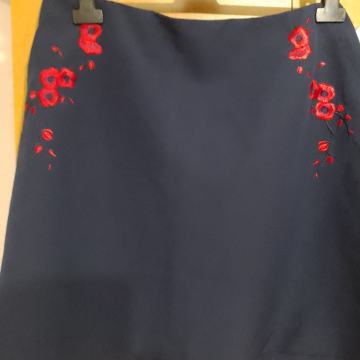 Zenska suknja ljetna. Size 42 . RESERVED