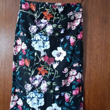 ŽENSKA SUKNJA VEL.34