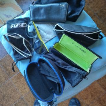 2 puta sunčane naočale i futrole