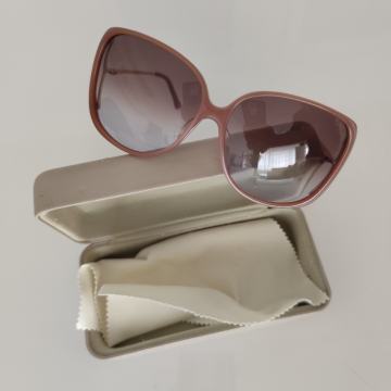 A Marie sunčane naočale