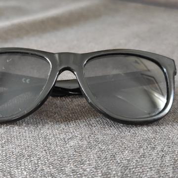 Dječje crne sunčane naočale