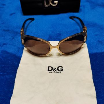 DOLCE & GABBANA Sunčane naočale - sa torbicom lijepo očuvane