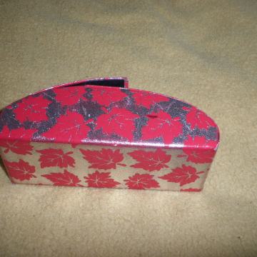 KUTIJA ZA SUNČANE NAOČALE