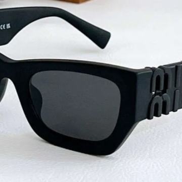 Miu miu sunčane naočale