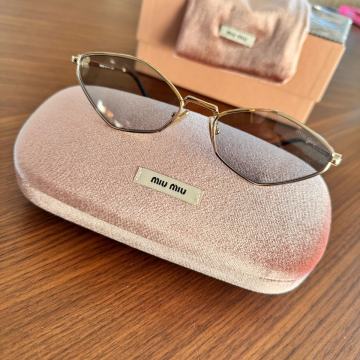 Miu Miu sunčane naočale