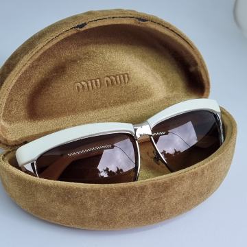 Miu Miu ženske sunčane naočale Original