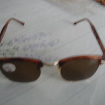 naočale sunčane UV-100,vidi slike!