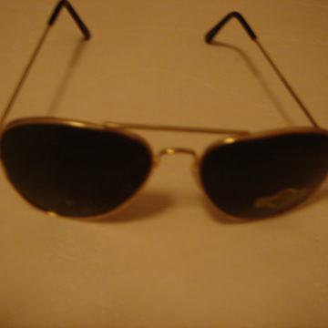 naočale sunčane,UV 100,vidi sliku!