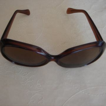 Naočale sunčane,vidi sliku!