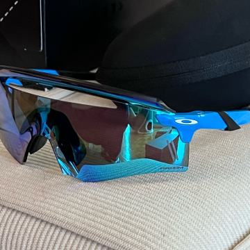 Oakley Encoder Squared Prizm