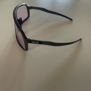 Oakley Sutro low light