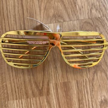 Party naočale na rešetke