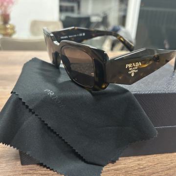 Prada sunčane naočale