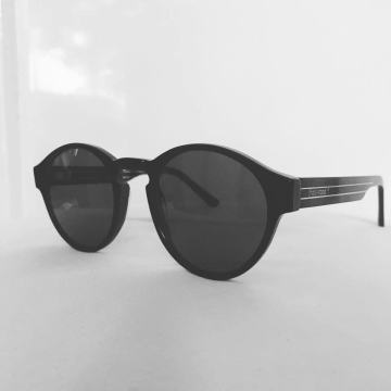 Prekrasne sunčane naočale