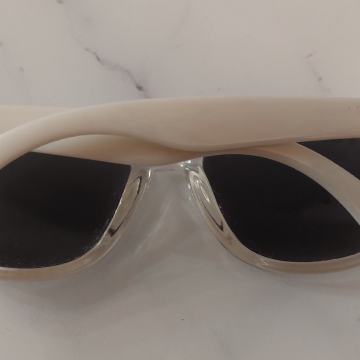 Prodajem Ray Ban naočale,rabljene,kao nove