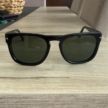 Prodajem sunčane naočale Persol