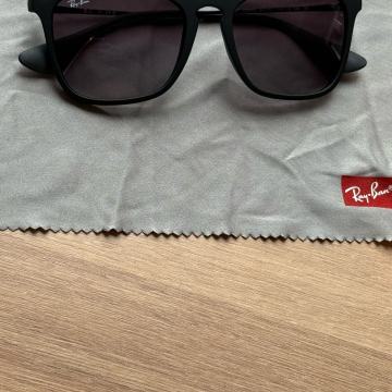 Ray-Ban Chris ORB4187 622/8G