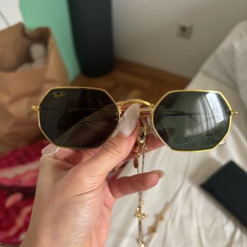 Ray-Ban sunčane naočale + lančić za nošenje – kao nove