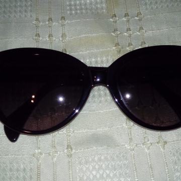 SHERRI HILL sunčane naočale - NOVE, NEKORIŠTENE + dodaci