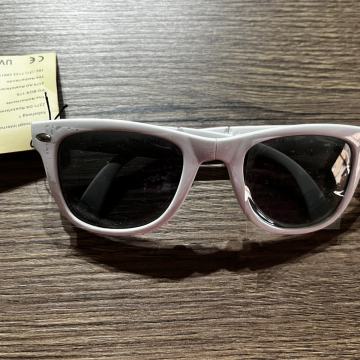 Sklopive bijele navijačke sunčane naočale