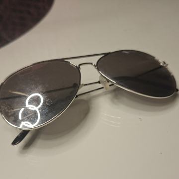 SREBRNE SUNČANE NAOČALE - NOVO