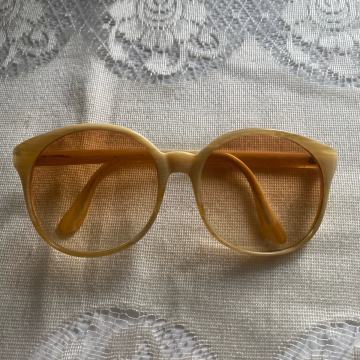 Sunčane naočale bež boje