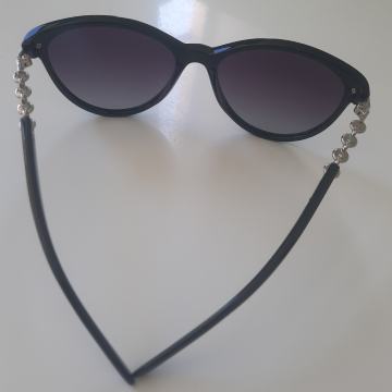 Sunčane naočale LAYONERS + torbica ESPRIT DE CORPS.