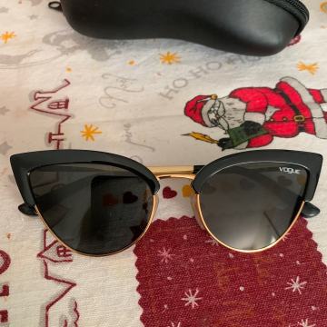 Suncane naocale marke Vogue