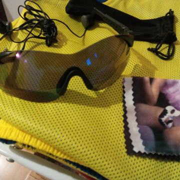 Sunčane naočale ORIG. GRUNDIG sa integrir. slušalicama 3,5mm jack NOVE