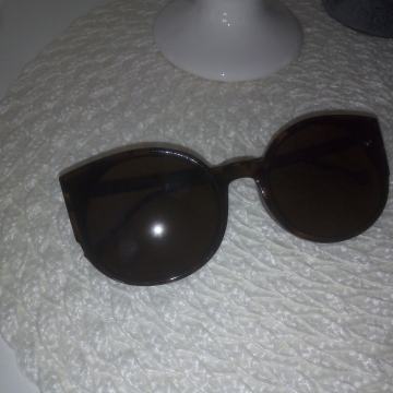 SUNČANE NAOČALE - NOVO